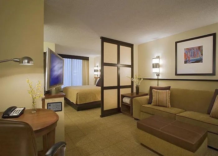 Hyatt Place Chicago/naperville/warrenville 3*