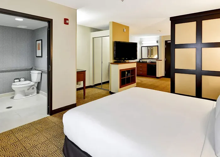 Hyatt Place Chicago/naperville/warrenville 3*