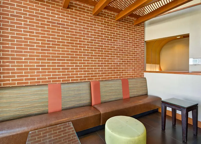 Hyatt Place Chicago/naperville/warrenville Hotel 3*